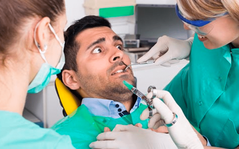 Dentist Carina